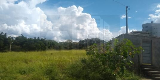 Lote atrás do Colinas